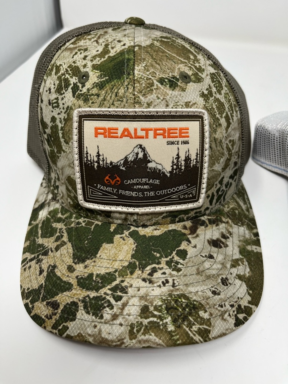 RealTree Hat Bundle 2 New Trucker Caps Fishing Camo Outdoor Hunting Snapback - Picture 3 of 6